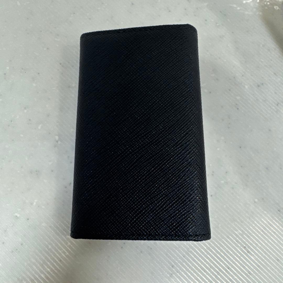 PRADA サフィアーノ　トライアングル　キーケース　ブラック　レザー