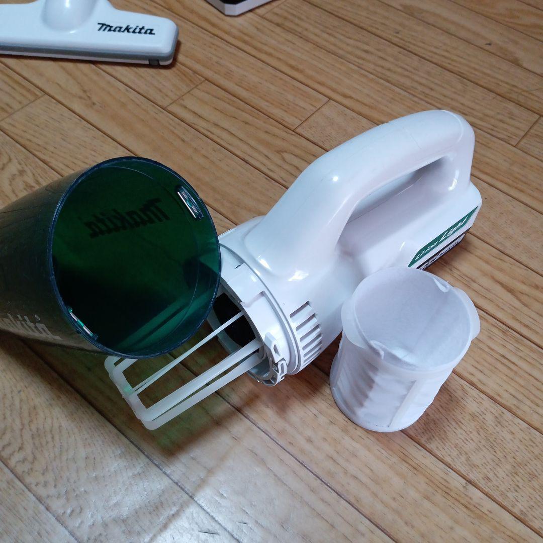 マキタ14.4V充電式クリーナーMCL143D 純正バッテリー、充電器付