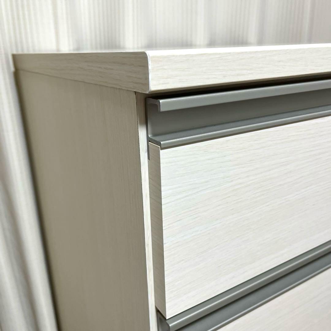 ニトリ　チェスト4段　ホワイト