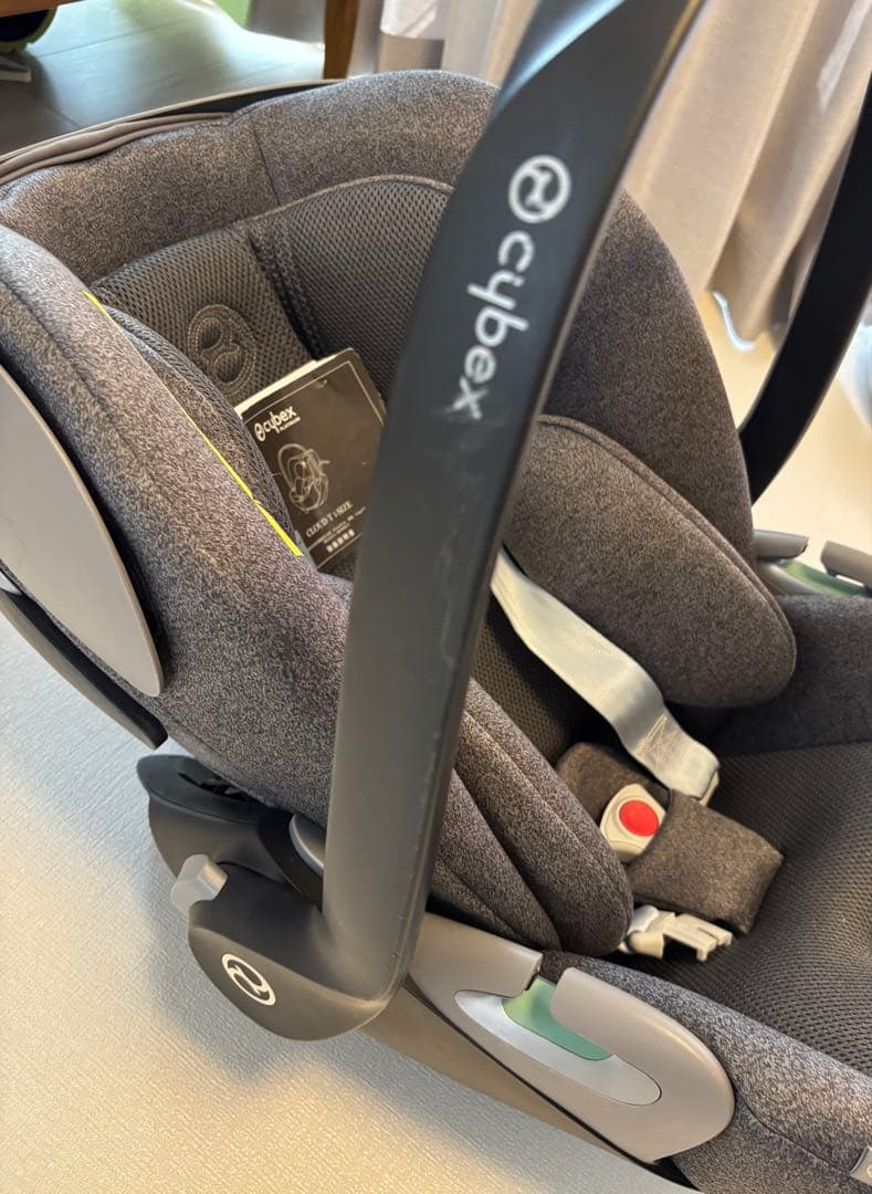 イーグルス: Cybex チャイルドシート Cloud T i-size