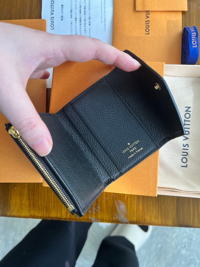 ま*も様 新品　LOUIS VUITTON 　ポルトフォイユ　ゾエ　アンプラント