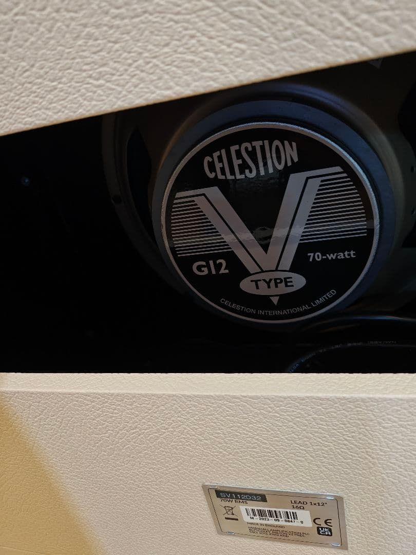 カポタスト　Marshall sv112 キャビ