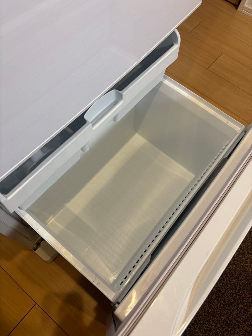 東芝　自動製氷機付　冷蔵庫　GR-R36S