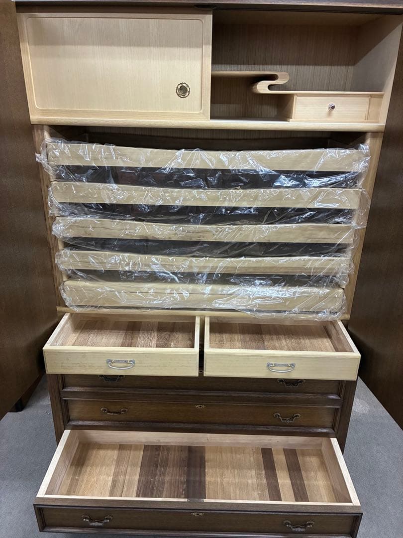収納桐箪笥