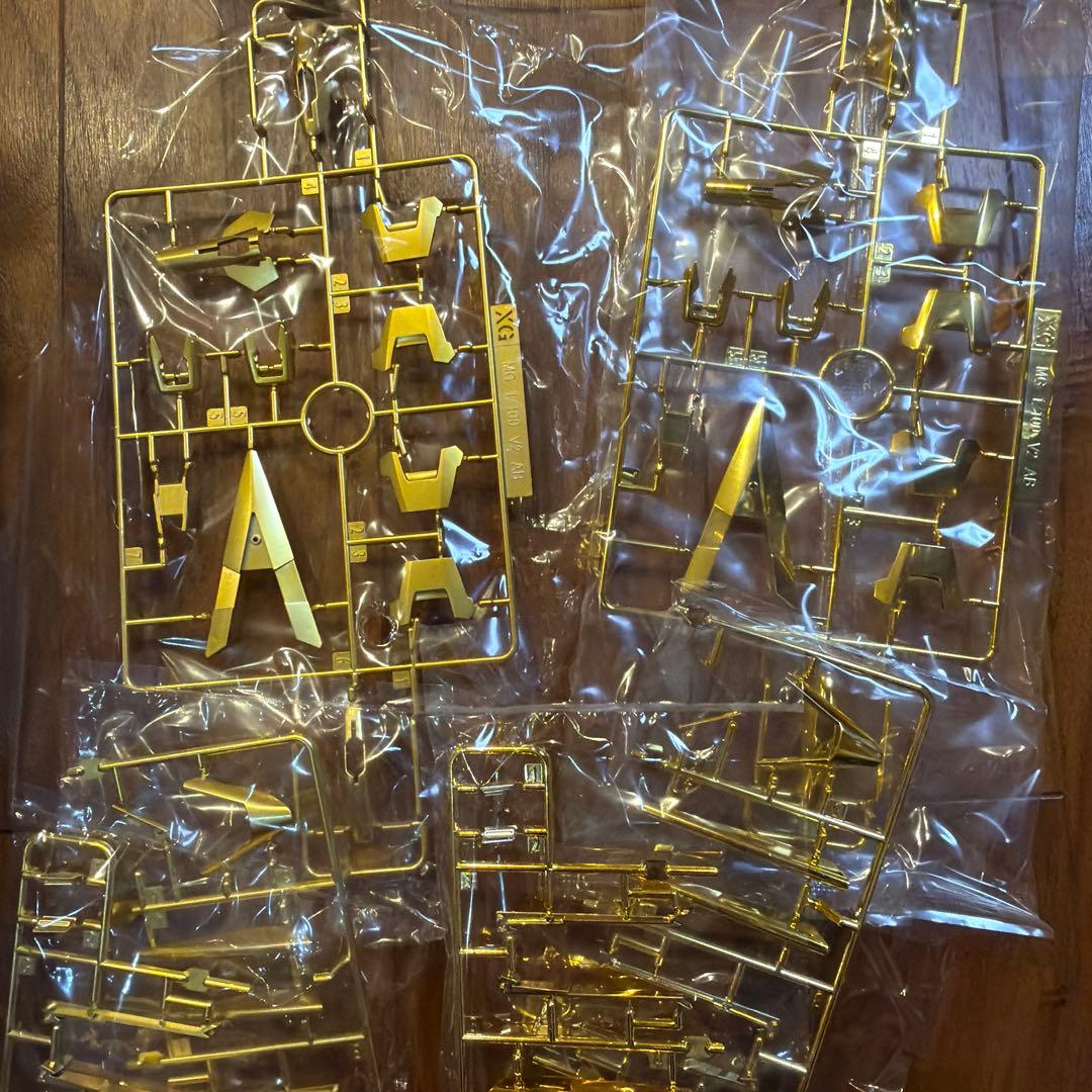 Dx　MG V2ガンダム ver.Ka アサルトバスター チタニウム