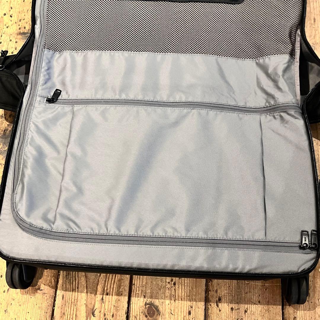 TUMI　トゥミ　キャリーケース　ガーメント　4ウィール　キャリーオン　旅行