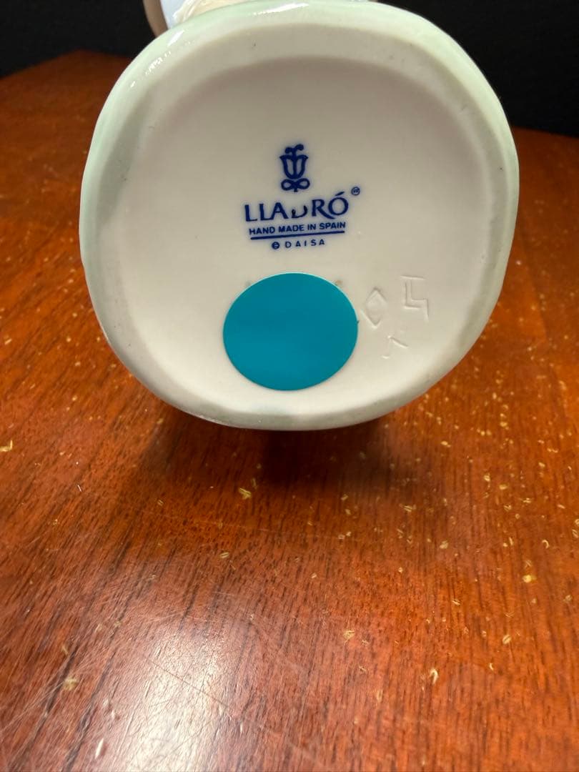 リヤドロ フィギュリン スカートに花いっぱい 展示保管品