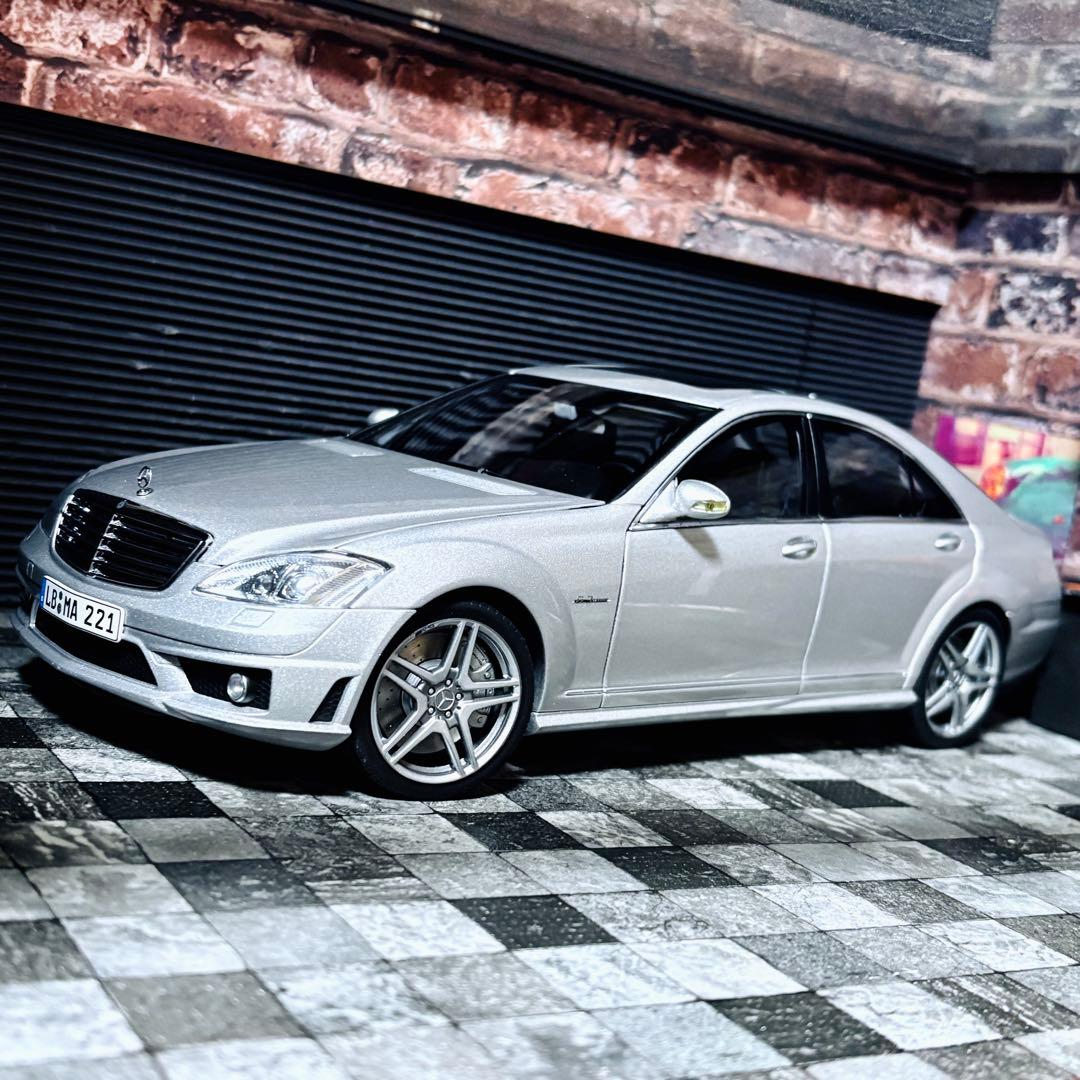 激レア 1/18 AUTOart メルセデス・ベンツ S63 AMG Ｗ221
