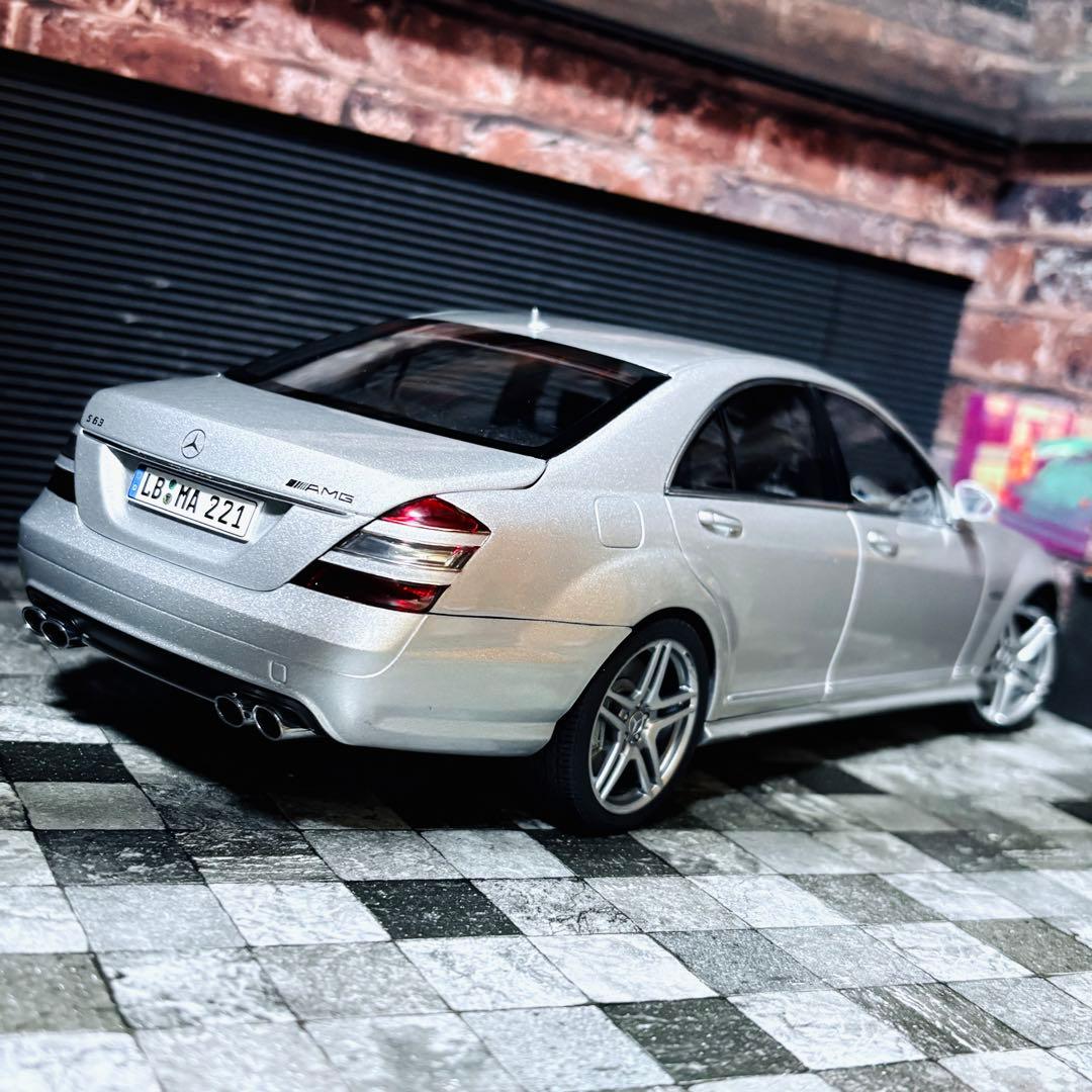 激レア 1/18 AUTOart メルセデス・ベンツ S63 AMG Ｗ221