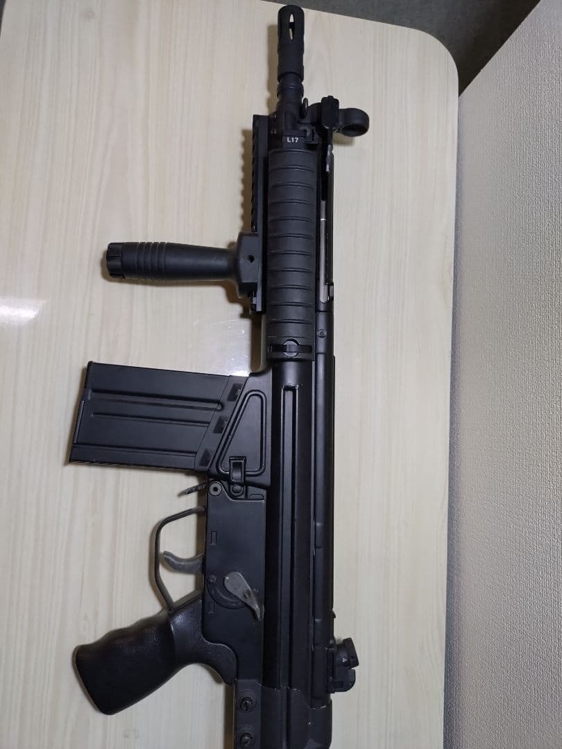 東京マルイ 電動ガン G3MC51カスタムとM4