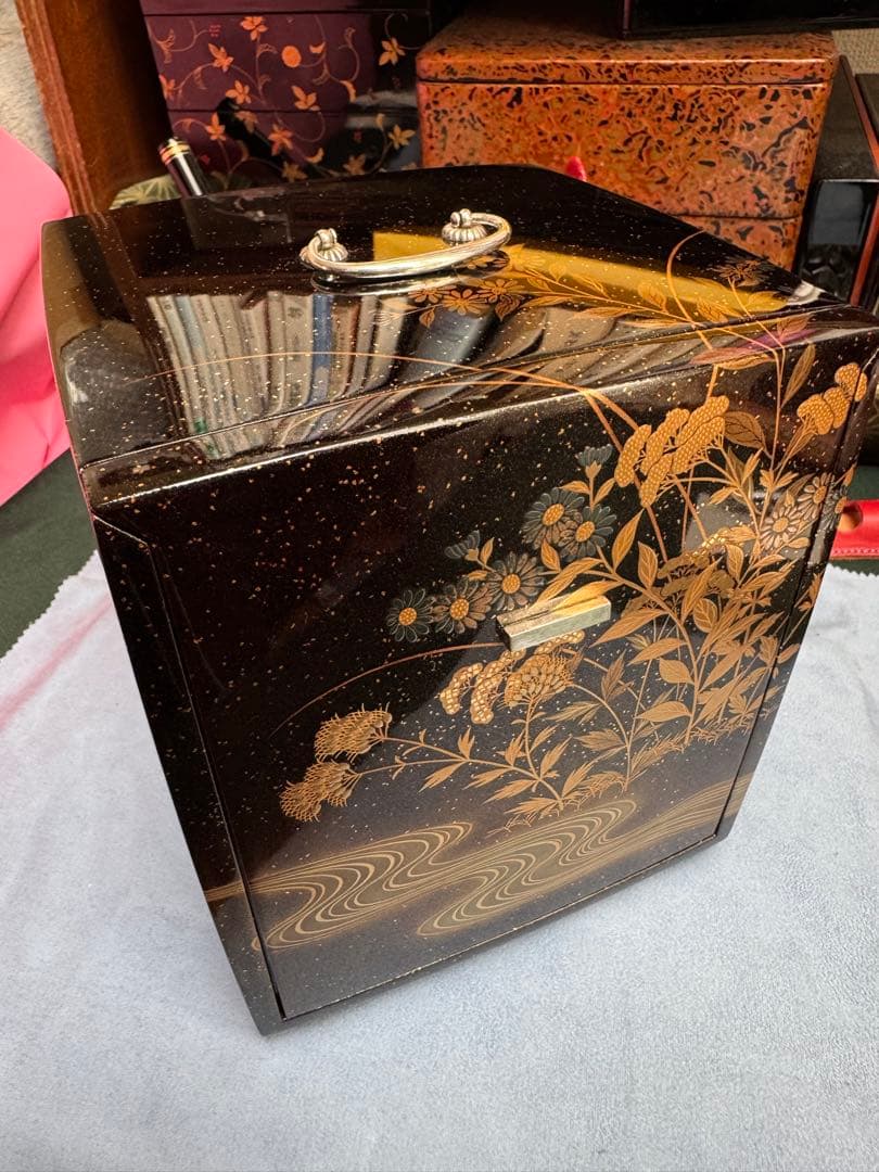 秋草蒔絵、小箪笥