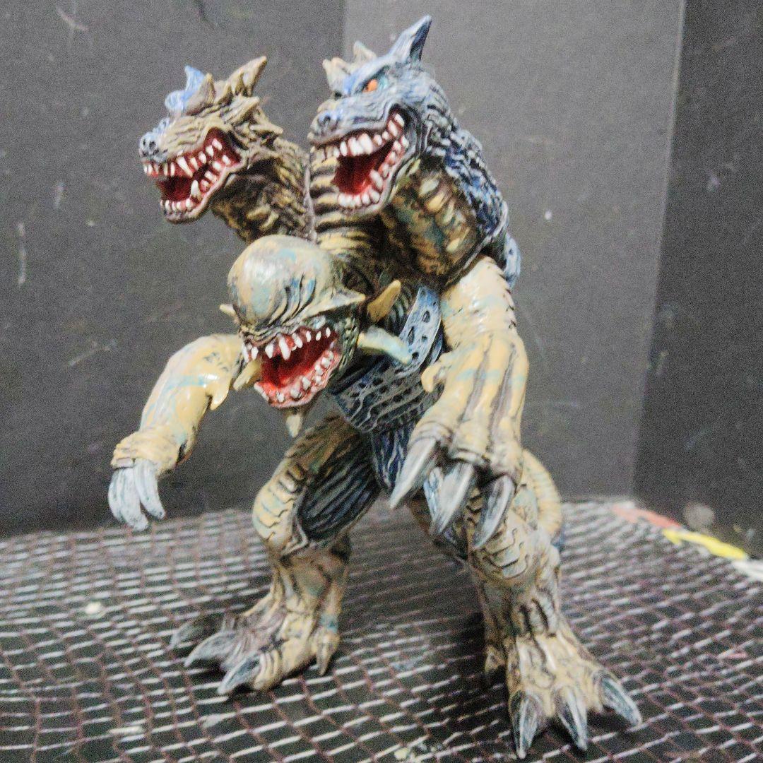 上野淳子ウルトラ怪獣旧型ソフビガルベロス.パンドン.アクマニアム.カデンダ