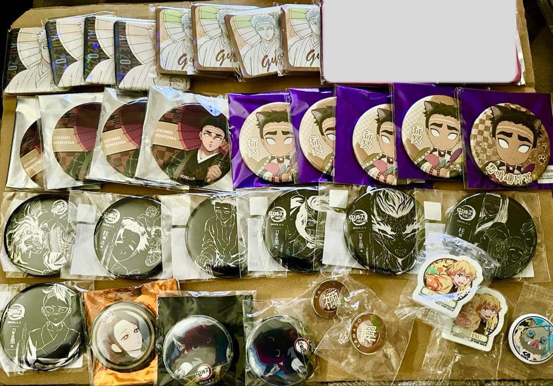 鬼滅の刃 奏 スクエア グリッター缶バッジ 甘露寺蜜璃 炭治郎 禰豆子 善逸