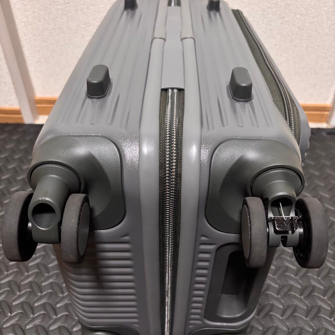 ふう【美品】イノベーター キャリーケース 38L スティールグレー