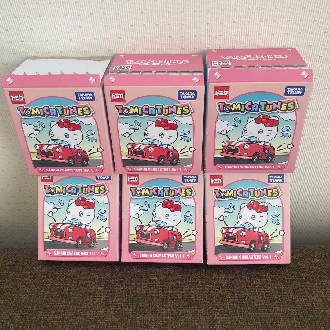 サンリオ　Sanrio トミカ　TOMICA ノーマルコンプ