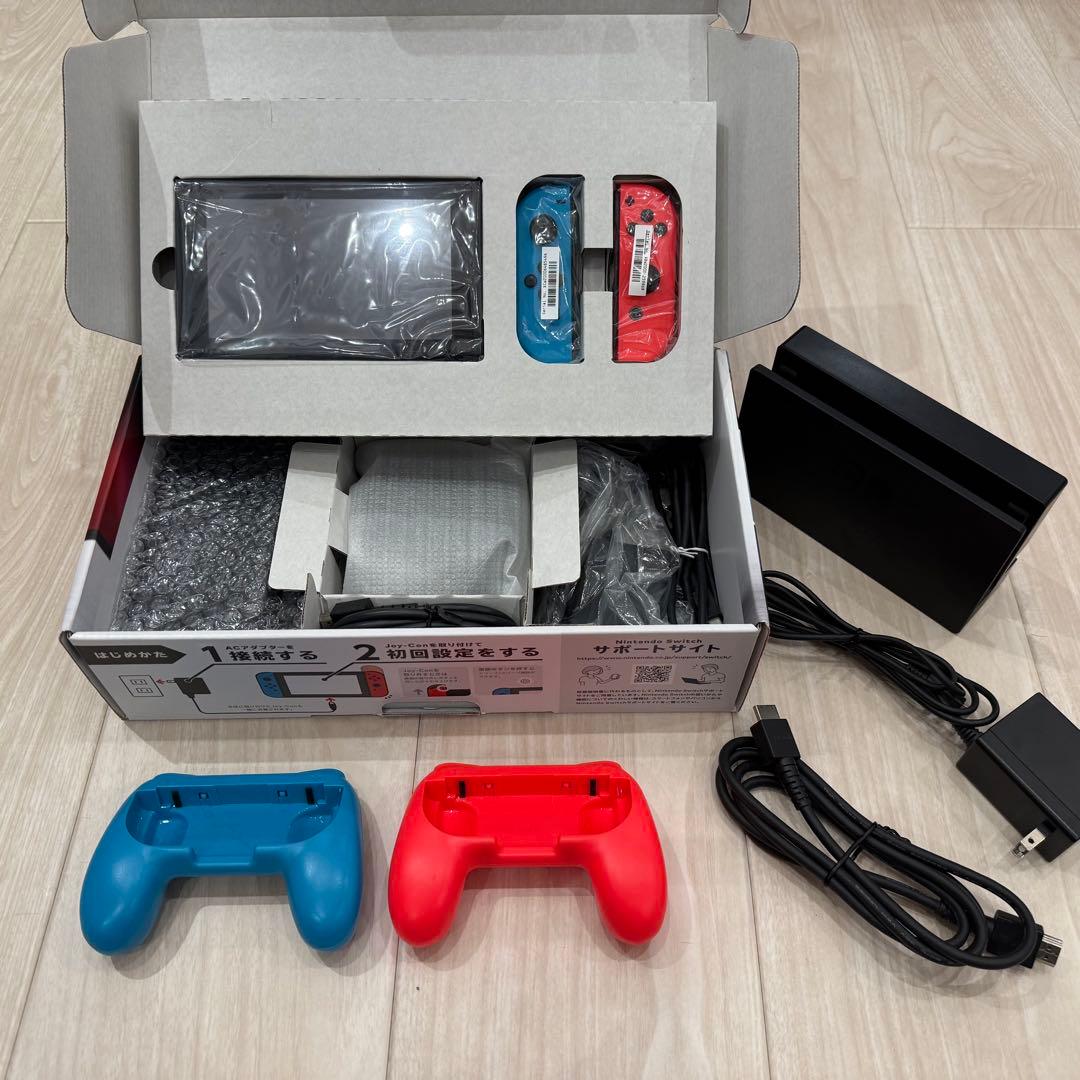 Nintendo Switch 本体 おまけ 純正ドック ジョイコングリップ