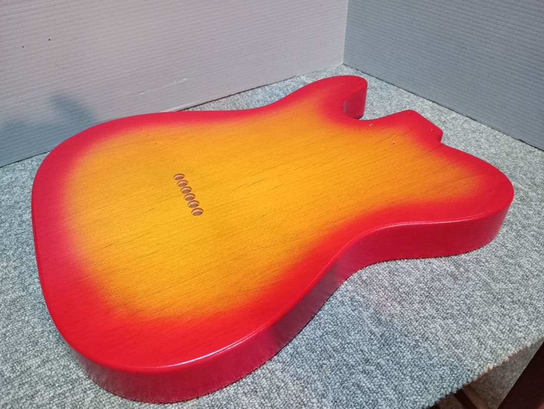 テレキャスボディ チェリーサンバースト フルラッカー塗装 2.07kg