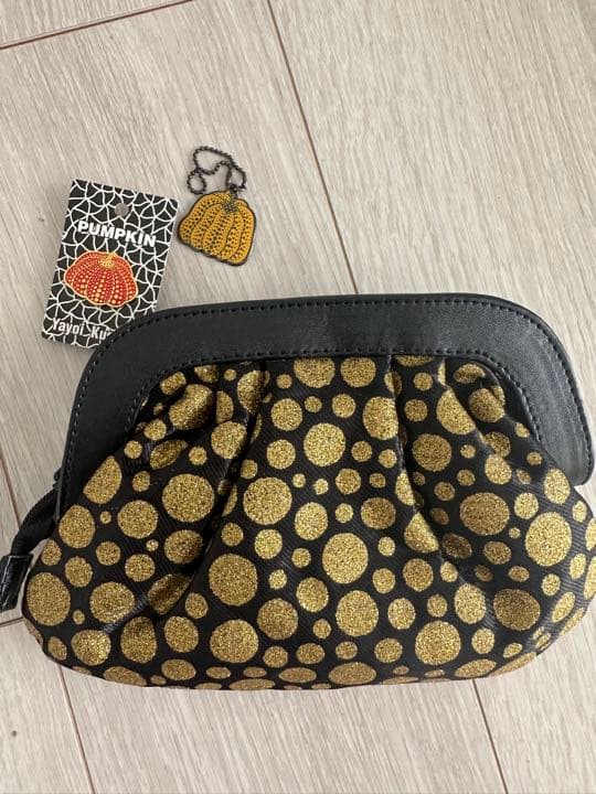 草間彌生ランコム未使用グラス　レア　未使用バッチ　キーチェン