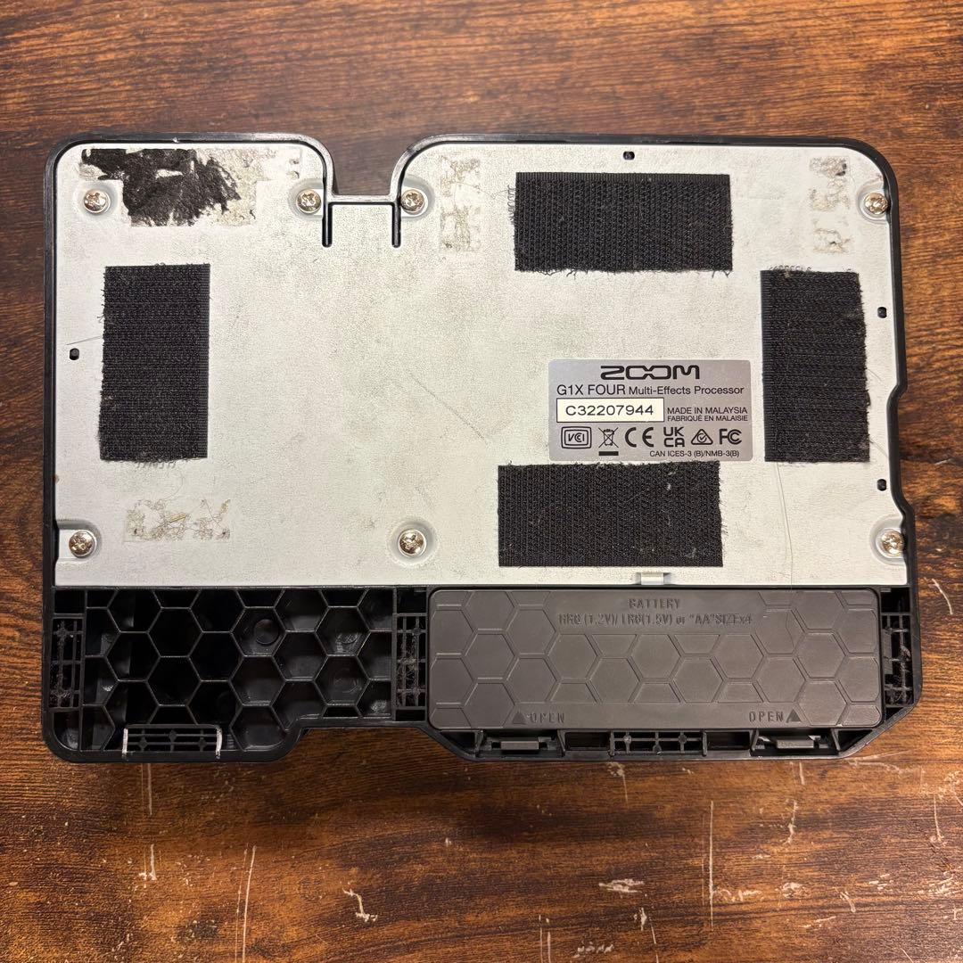 ZOOM G1X FOUR マルチエフェクター 本体のみ