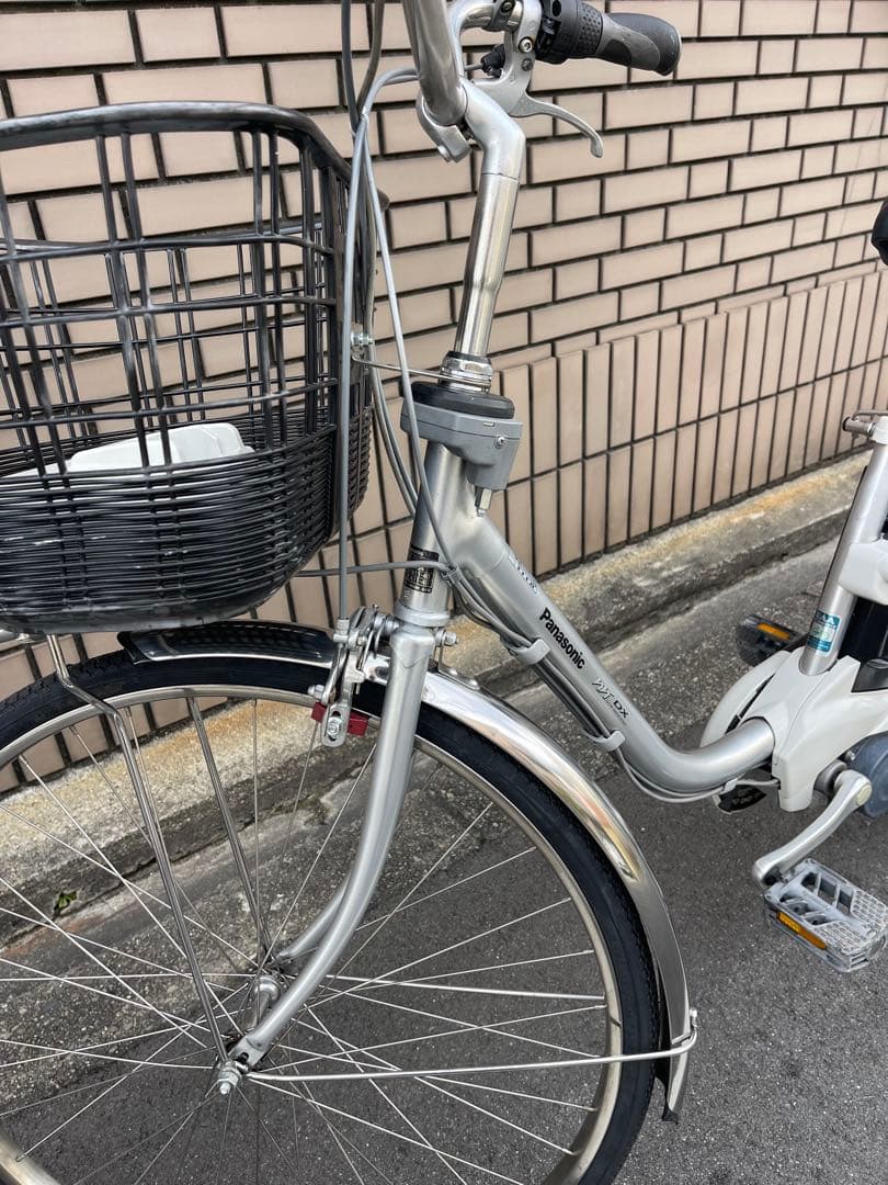 電動アシスト自転車 シルバー 前バスケット付き