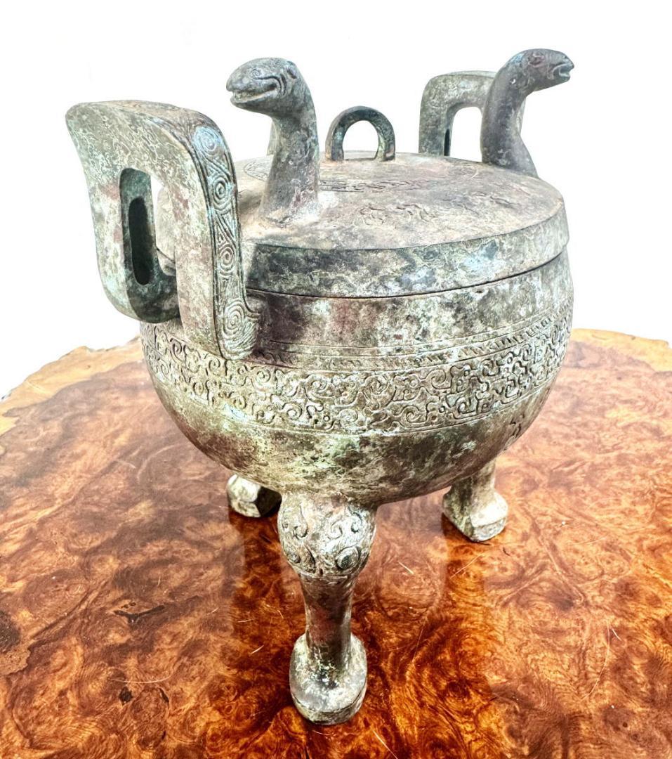 春秋戰國時代 青銅製 蛇蓋刻古文字圓鼎 箱付 古美術 時代品伝世品WWST082