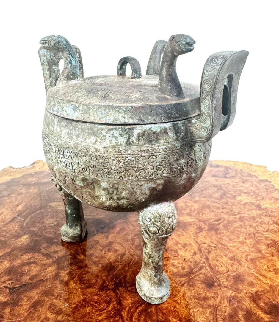 春秋戰國時代 青銅製 蛇蓋刻古文字圓鼎 箱付 古美術 時代品伝世品WWST082