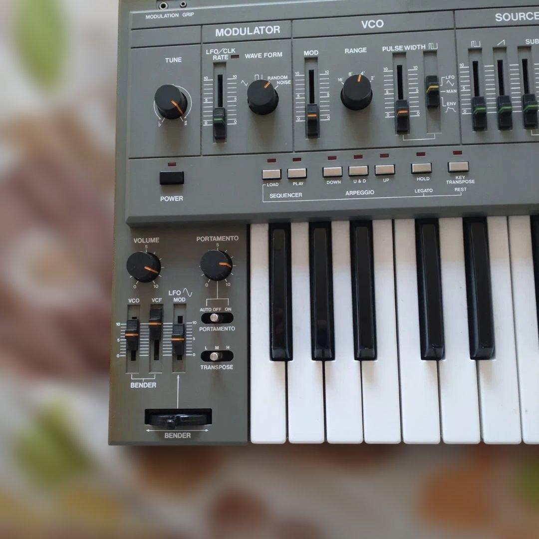 m*x様 Roland SH-101 アナログシンセサイザー 37鍵