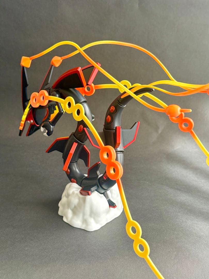 【とゆじゅ】ポケプラ　メガレックウザ　色違い　塗装済完成品