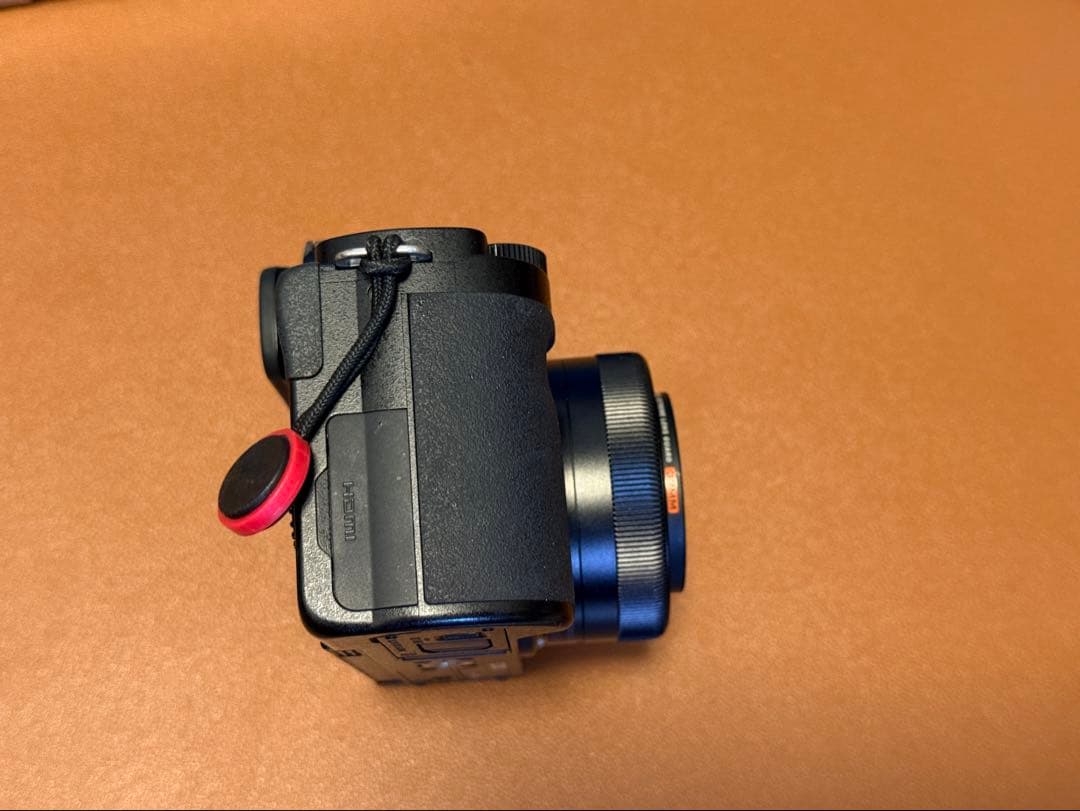 LUMIX DC-G100DV デジタルカメラ 本体と付属品