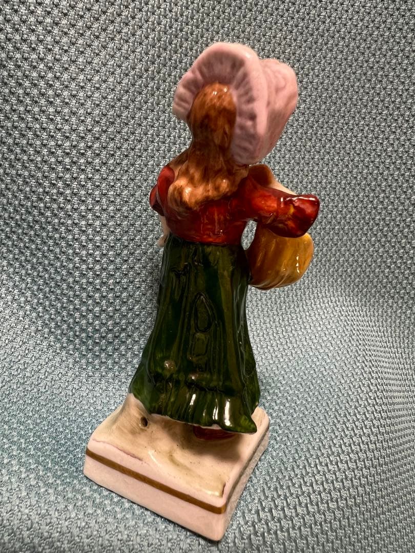 ドイツ製 sitzendorfフィギュリン 骨董1940年代希少陶器人形状態が良