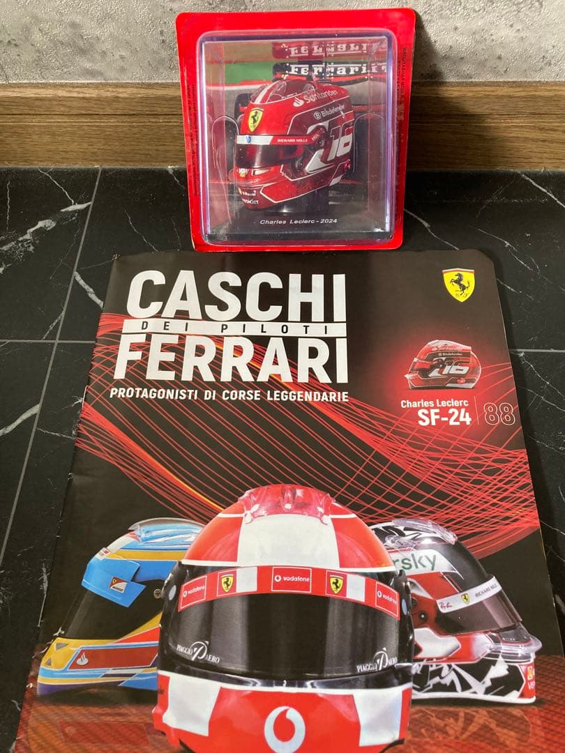 ラス1 日本未発売　ビッグスケールF1コレクション　ルクレール　ヘルメット