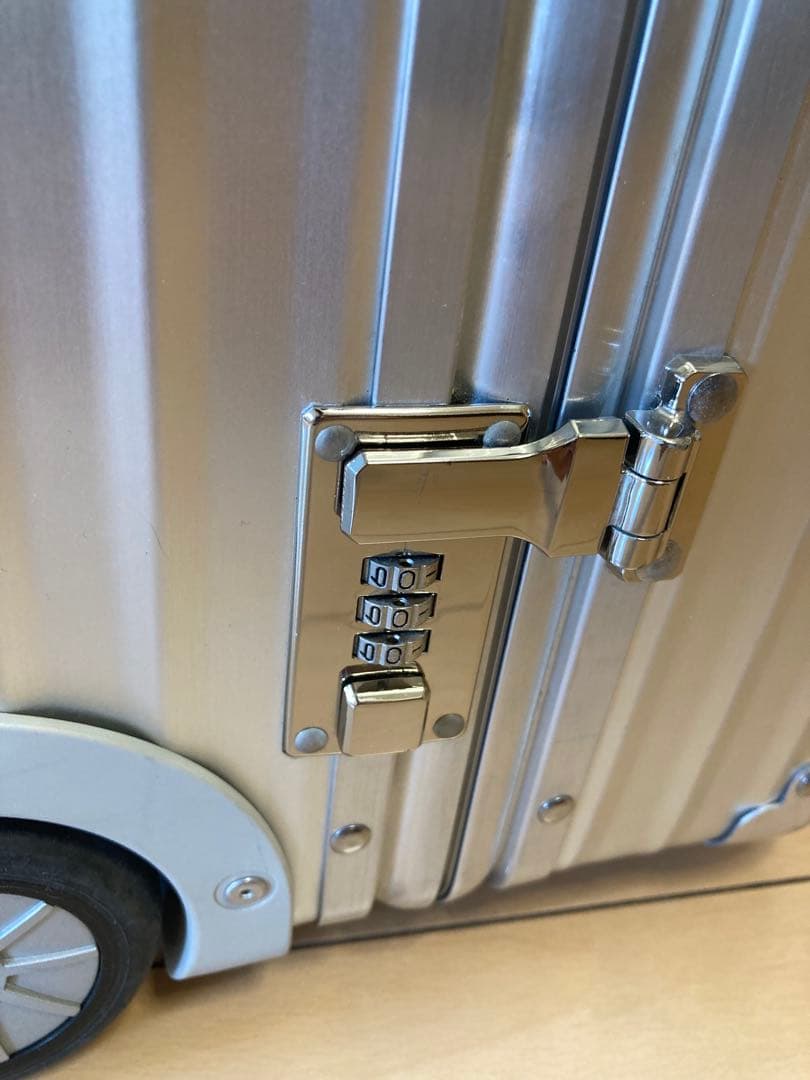 RIMOWA クラシックフライト 2輪 60L リモワ　トパーズ