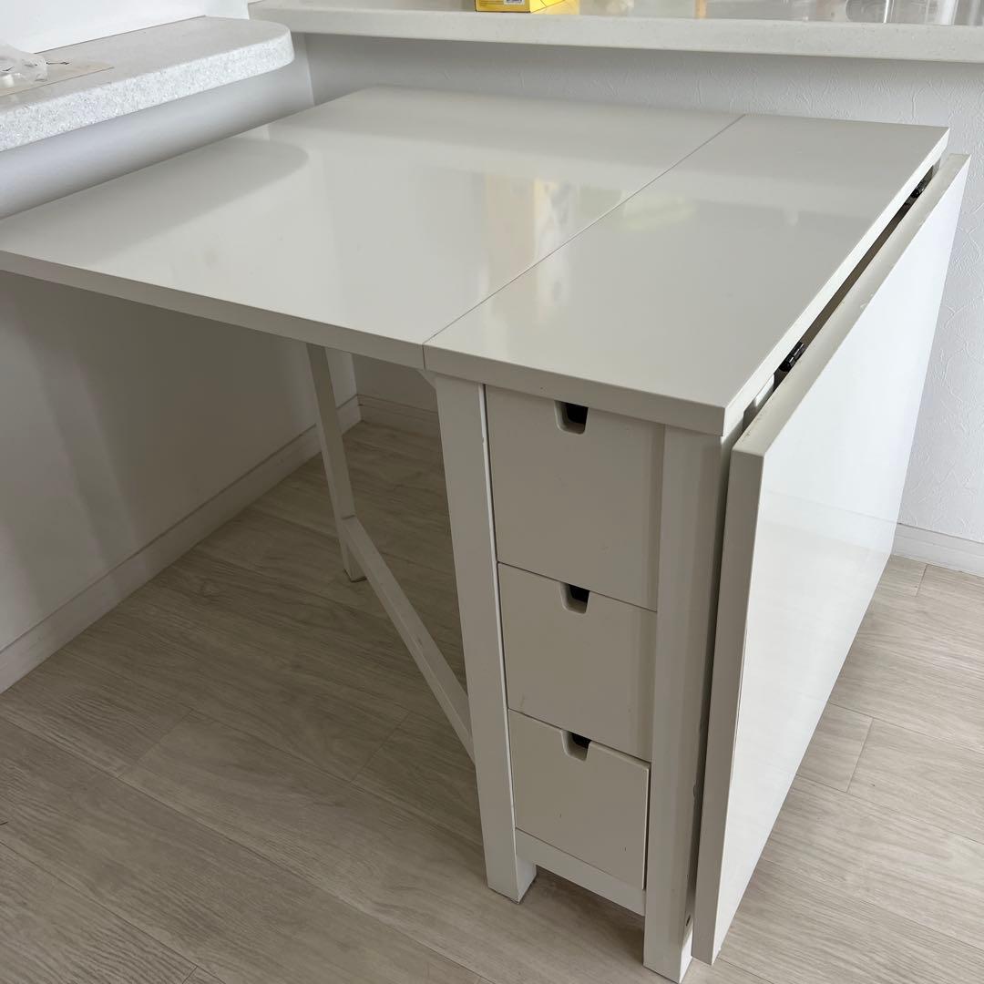 ホワイト ☆IKEAダイニングテーブル