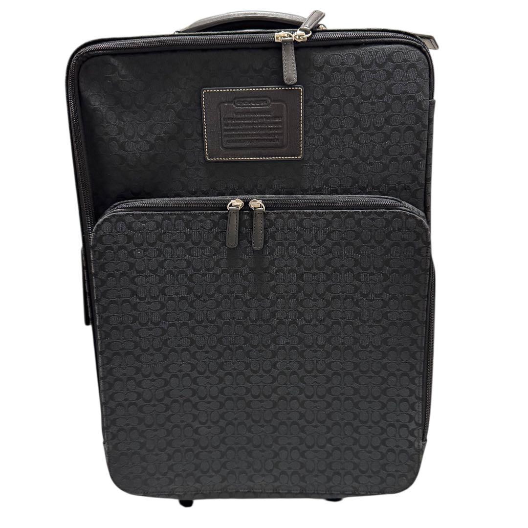 美品 COACH キャリーケース シグネチャー プレート チャーム付 黒