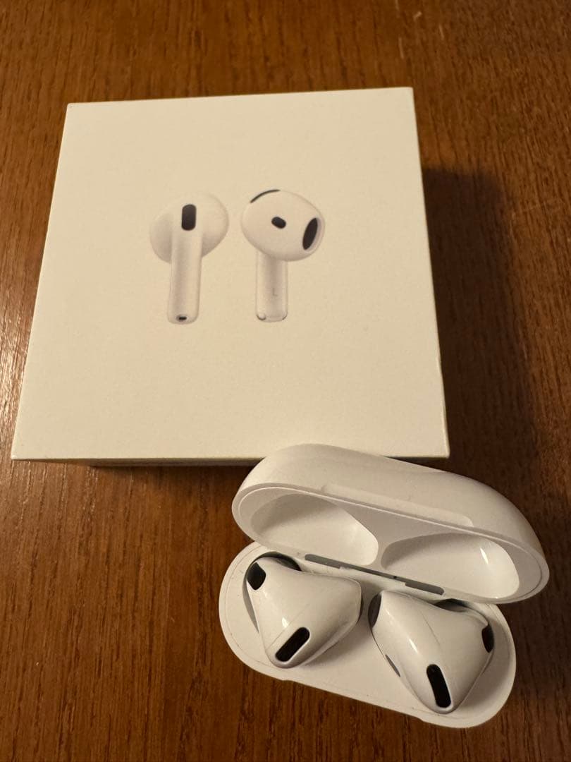AirPods4 本体 充電ケース付き