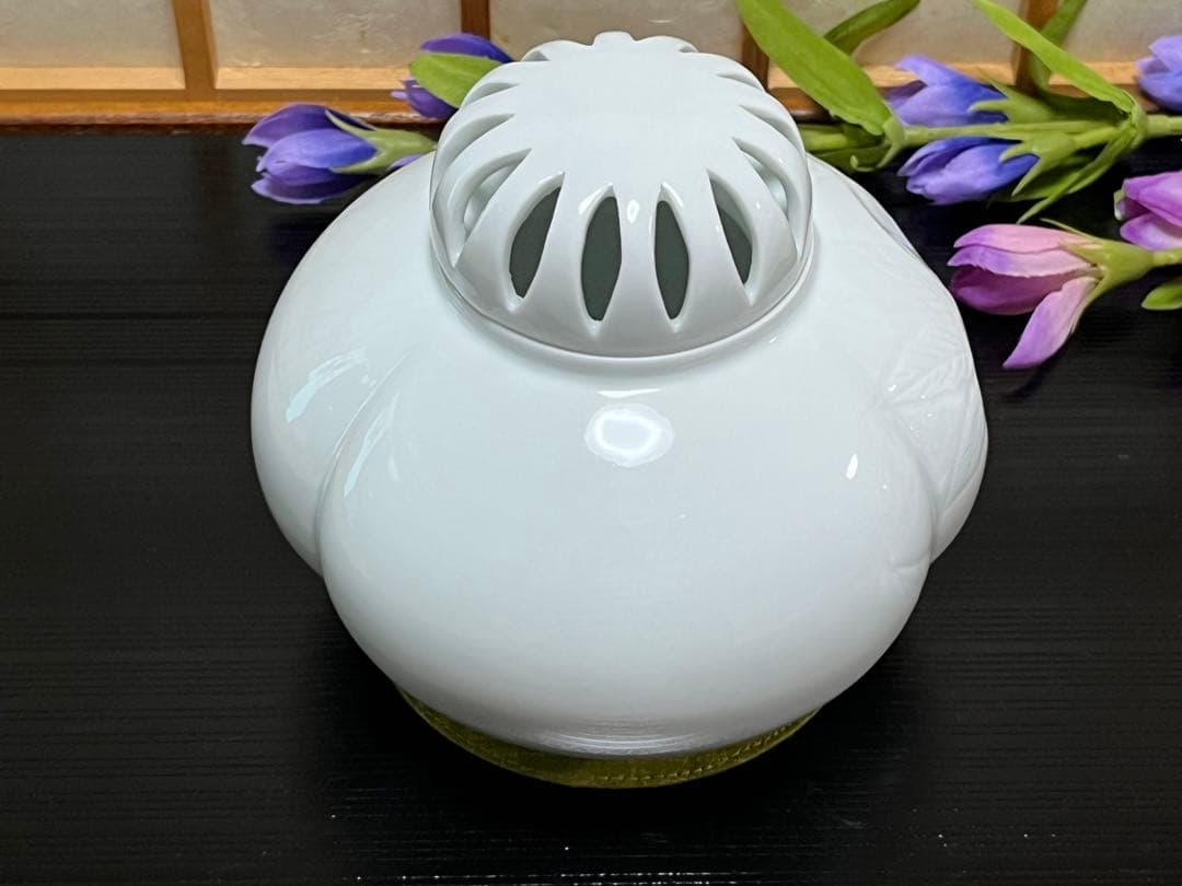 (ト14) 平戸焼 [十五代 中里茂右衛門] 香爐　白磁　茶道具