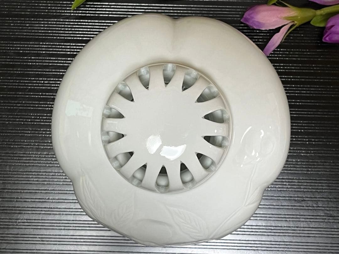 (ト14) 平戸焼 [十五代 中里茂右衛門] 香爐　白磁　茶道具