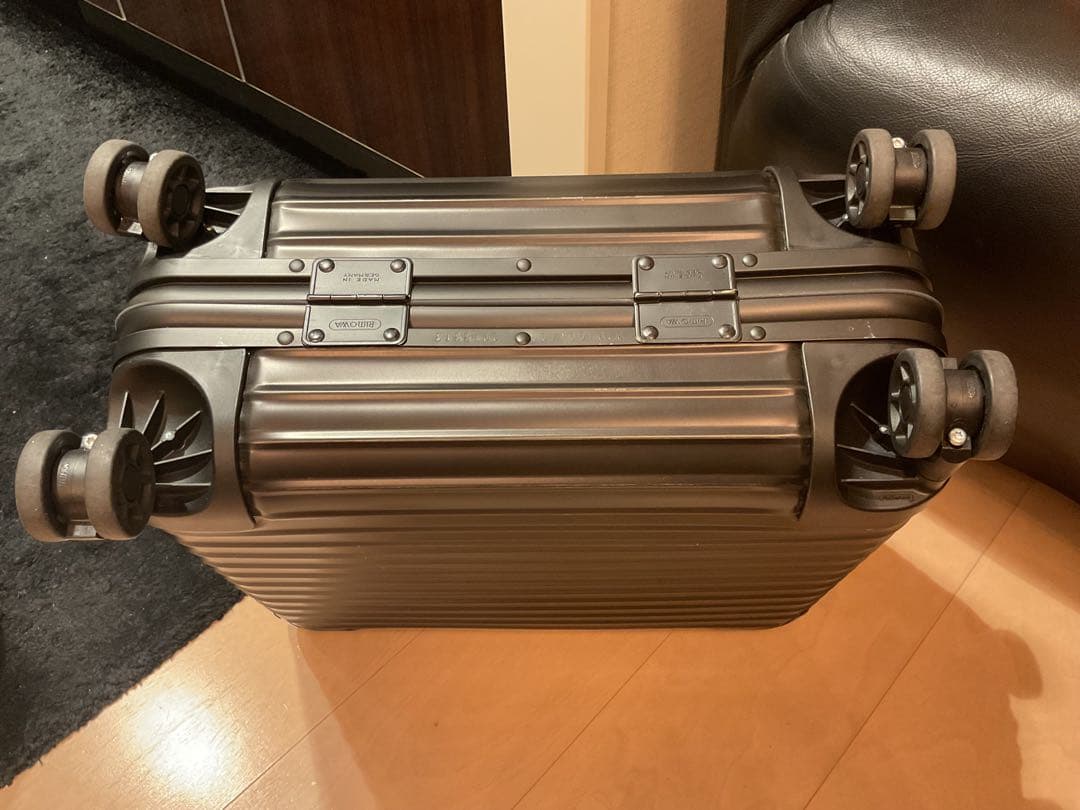 極美品　リモワ　rimowa トパーズ　ステルス　26L