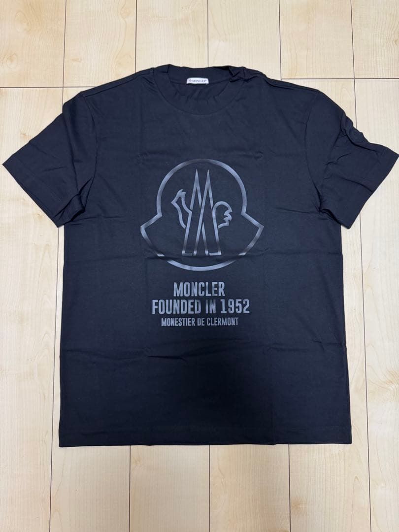 【新品未使用】MONCLER ブラック Tシャツ 1952 設立