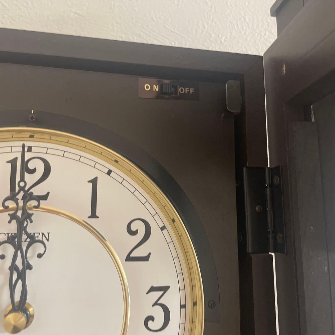 【完動品】　ボンボン時計　電池式　からくり時計　動作確認済み　4mj807