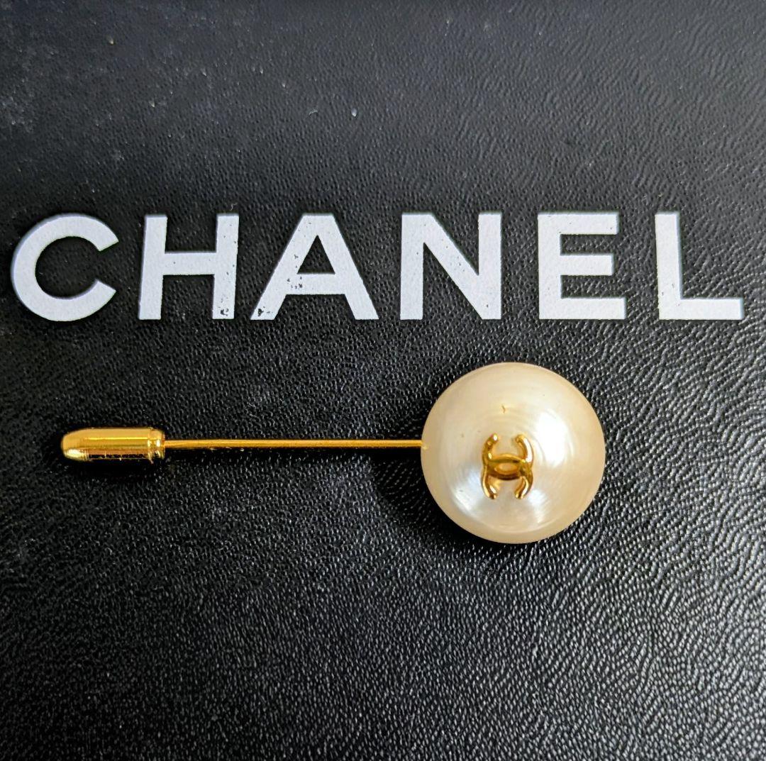 CHANELシャネル　ココマーク フェイクパール　ピンブローチ　ゴールド