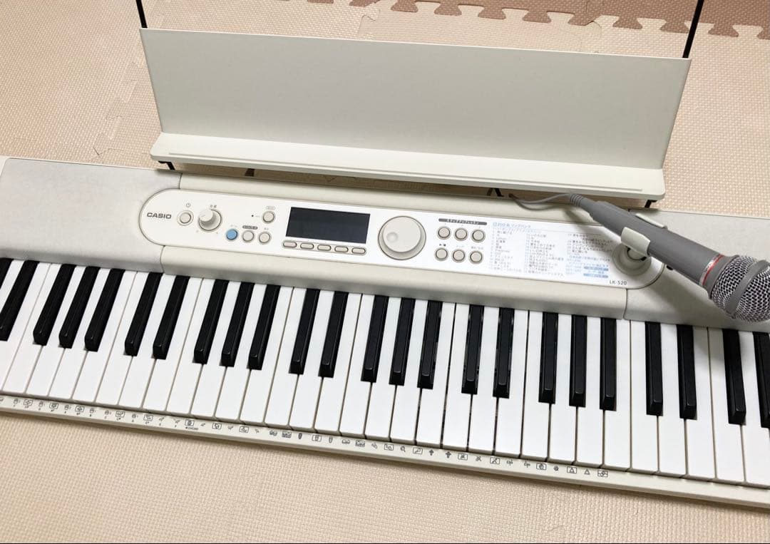 カシオ　光ナビゲーション電子キーボード　CASIO LK-520 曲数アプリ機能