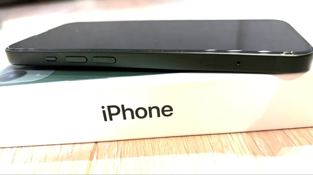 【即日発送】美品iPhone13 グリーン256GB SIMフリー 付属品新品