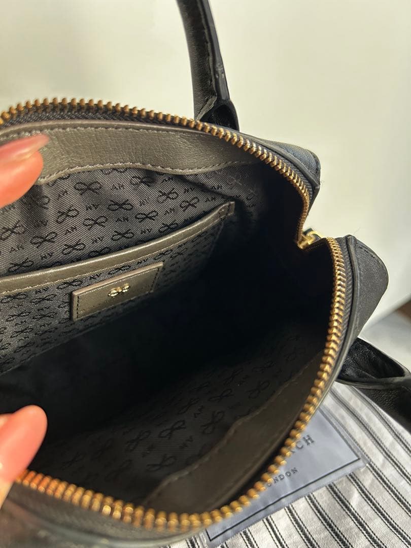 【kumako様】ANYA HINDMARCH 黒 レザー ショルダーバッグ