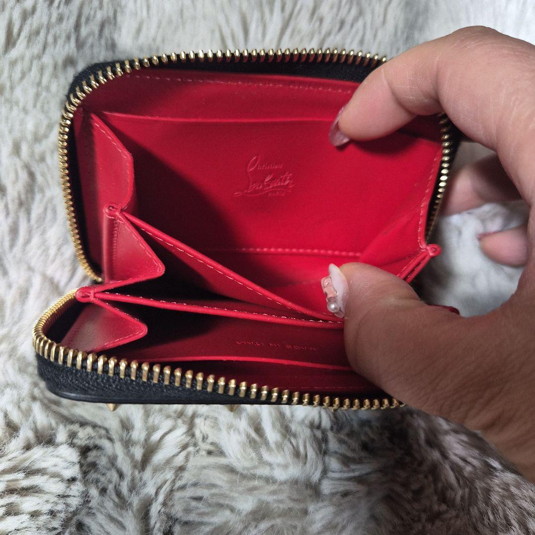 ルブタン　ケース