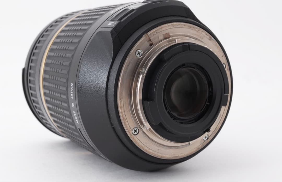 Nikon D7100 純正+タムロン望遠セット　ショット数4000