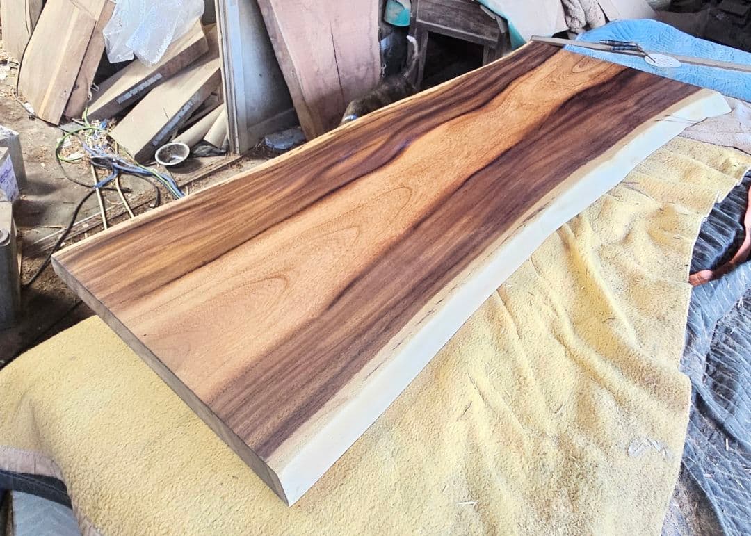 特別価格　モンキーポッド　一枚板　ダイニング　テーブル　リビング　ウォールナット