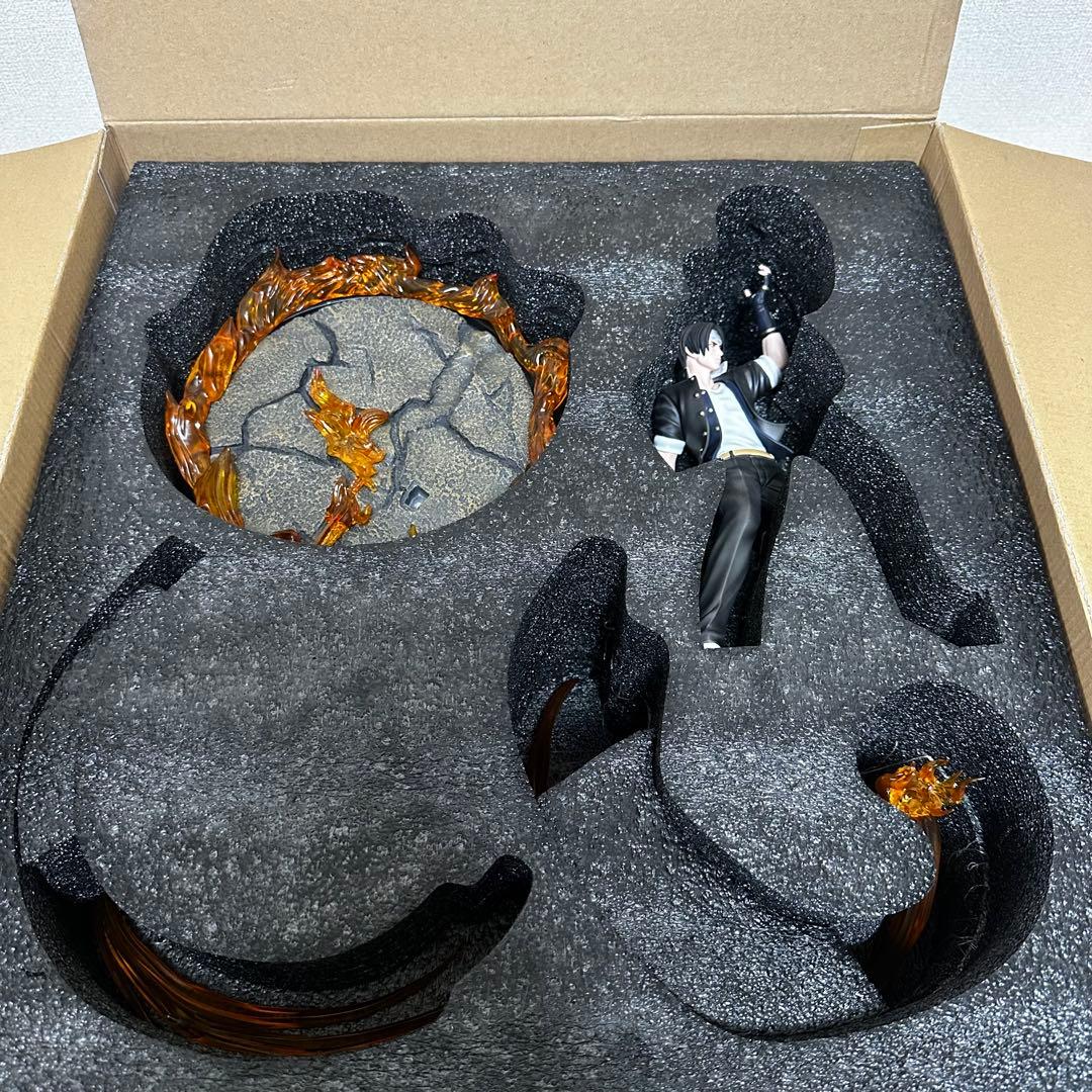 草薙京 1/8 スタチュー THE KING OF FIGHTERS '97