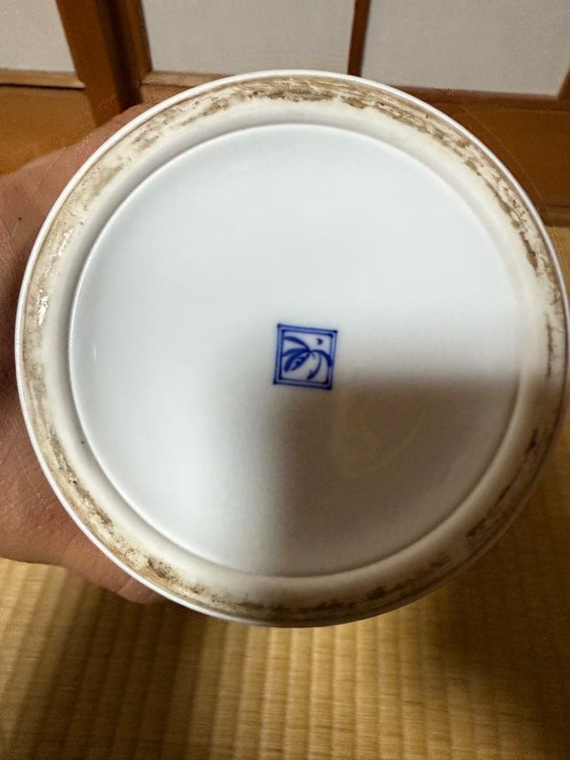 香蘭社　有田焼　三陶園　アンティーク　青色 陶器製 つぼ型花瓶