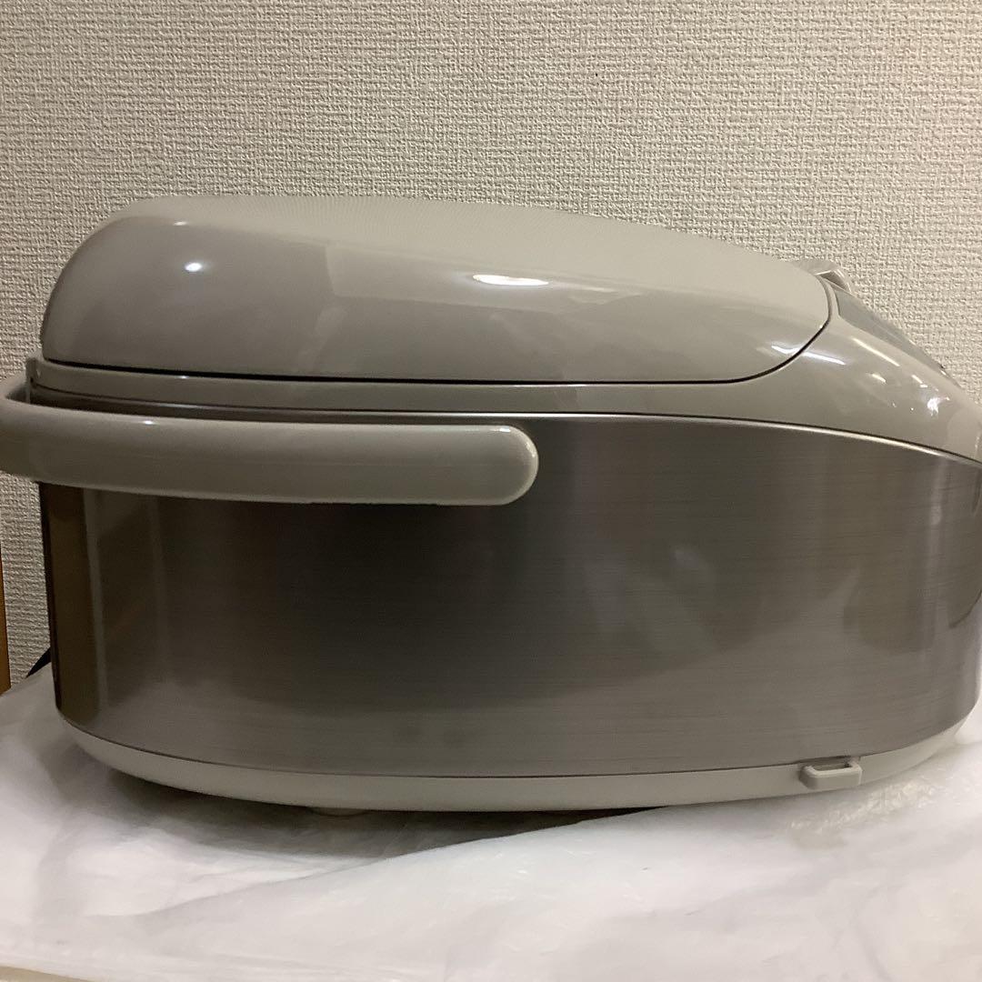 7669⑩TIGER IH 炊飯ジャー　炊きたてJKW-A100 5、5合炊き